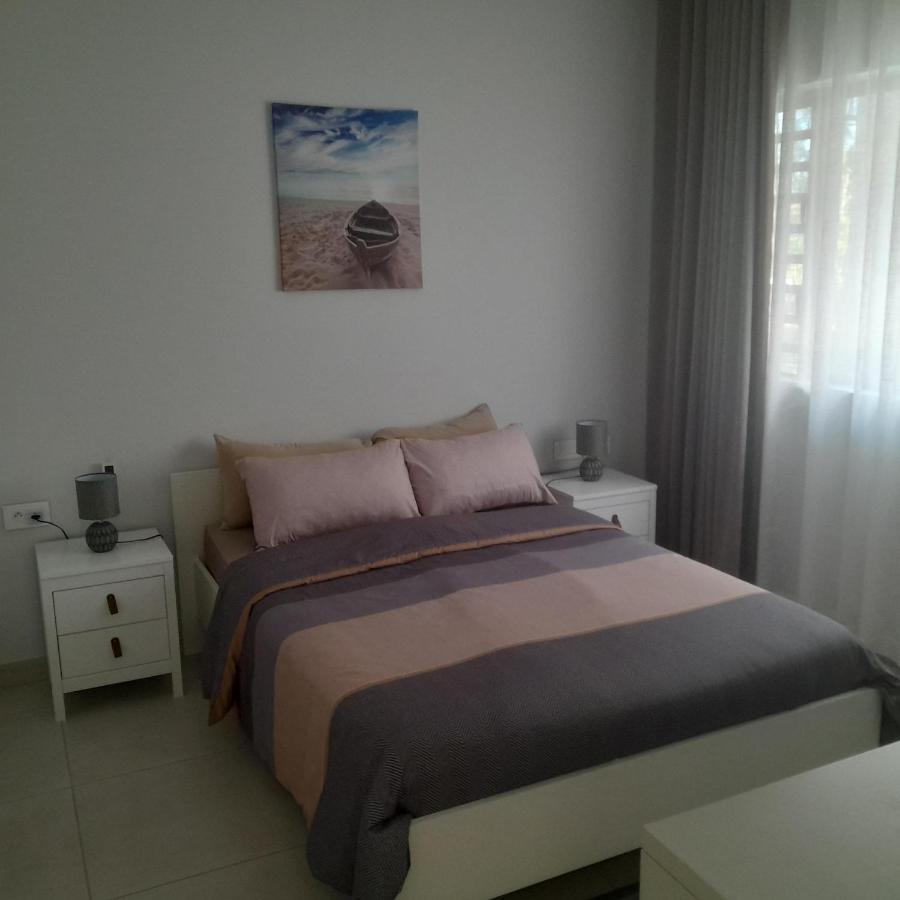 Joli Appartement Neuf, Route Cotiere Grand Baie Exterior foto